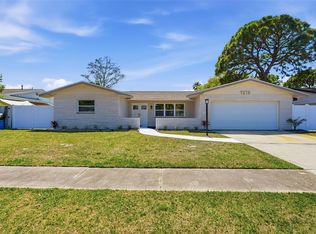 9278 78th Pl, Seminole, FL 33777