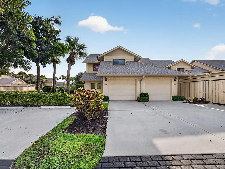 17137 Waterbend Dr #204 — Photo 36