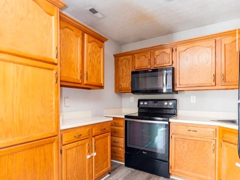4768 Shenandoah Dr — Photo 10