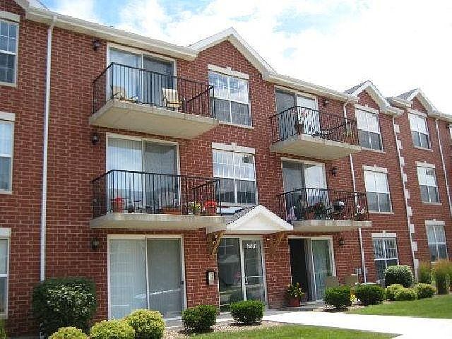 1st image of 9800 Liberty Cir Unit 3E