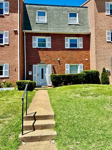 10102 Brandon Way Photo 1