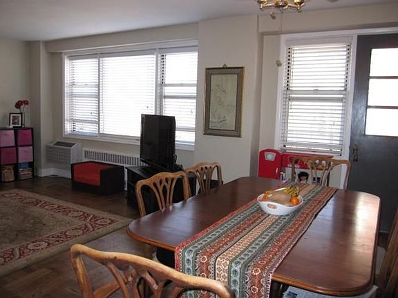 5th image of 3 Washington Sq APT 4E