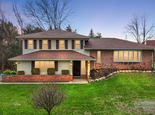 125 Cayuga Rd, Lake Orion, MI 48362