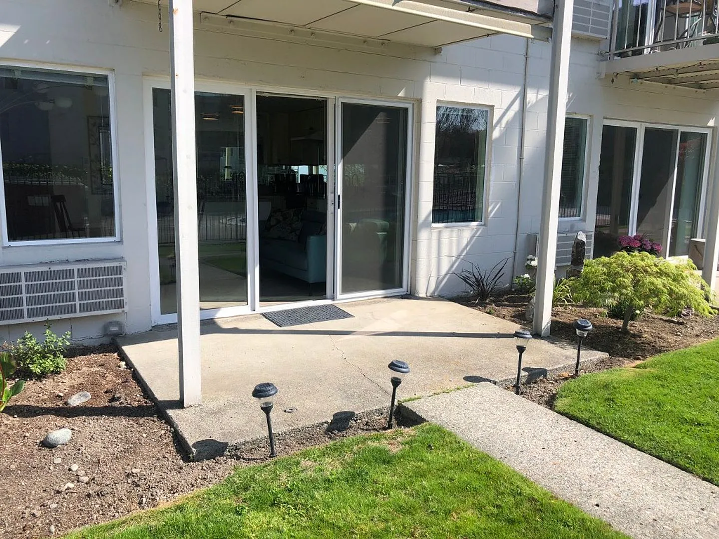 1Bd/1Ba Kirkland Condo — Photo 1