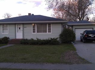 805 9th St NE, Cooperstown, ND 58425