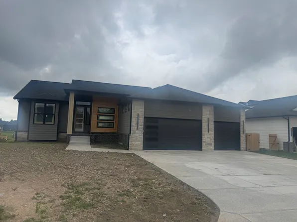 6625 N Silverton St, Wichita, KS 67219