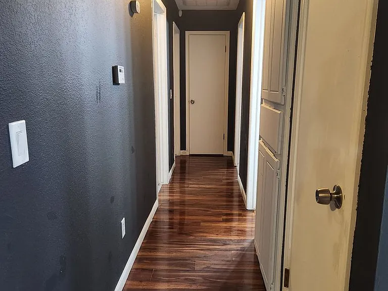 1116 Hawthorne Dr — Photo 14