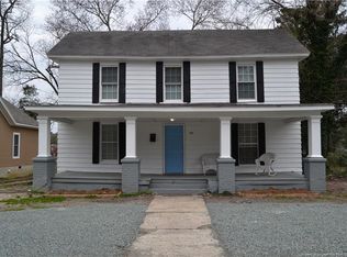 713 Hawkins Ave, Sanford, NC 27330