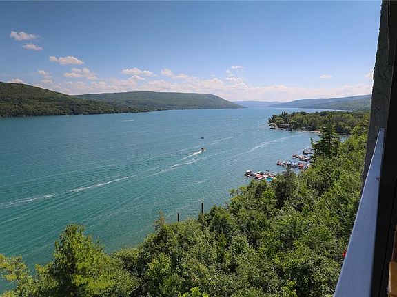 3rd image of 170 Cliffside Dr