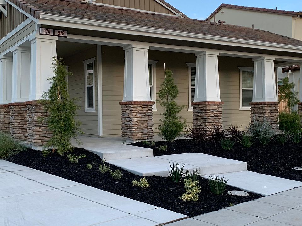 Front Yard of the house