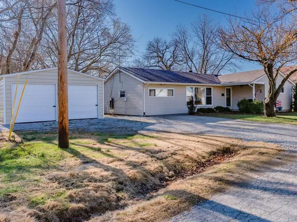 1309 Sanders St, Harrisonville, MO 64701