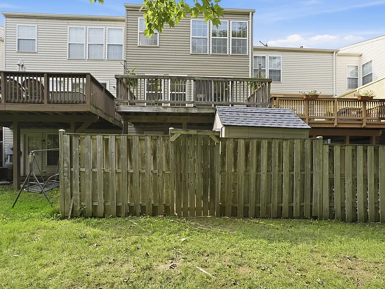 9041 Falcon Glen Ct — Photo 24