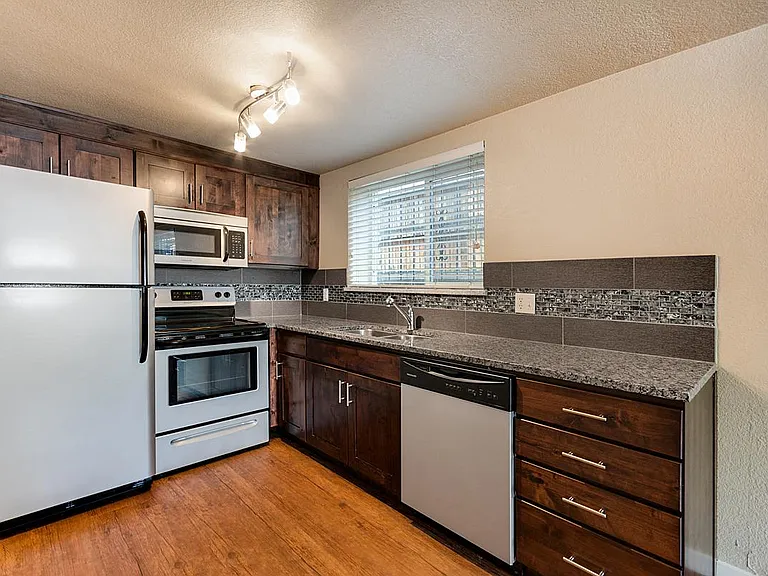 66 S Clarkson St — Photo 2