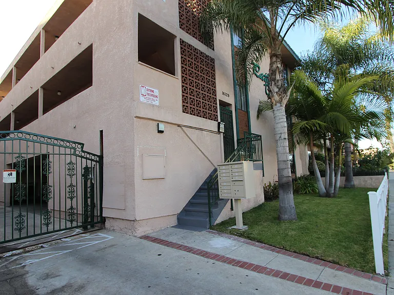 16129 S Ainsworth St — Photo 3