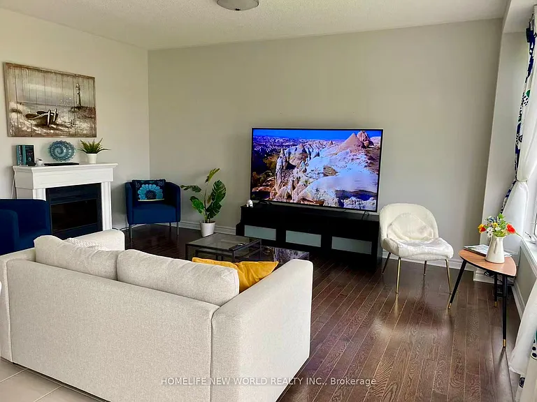 115 Kirby Ave — Photo 5