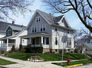 2944 S Herman St, Milwaukee, WI 53207