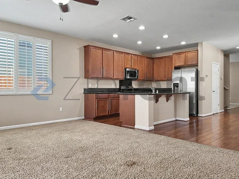 9749 Shanelyn Way — Photo 14