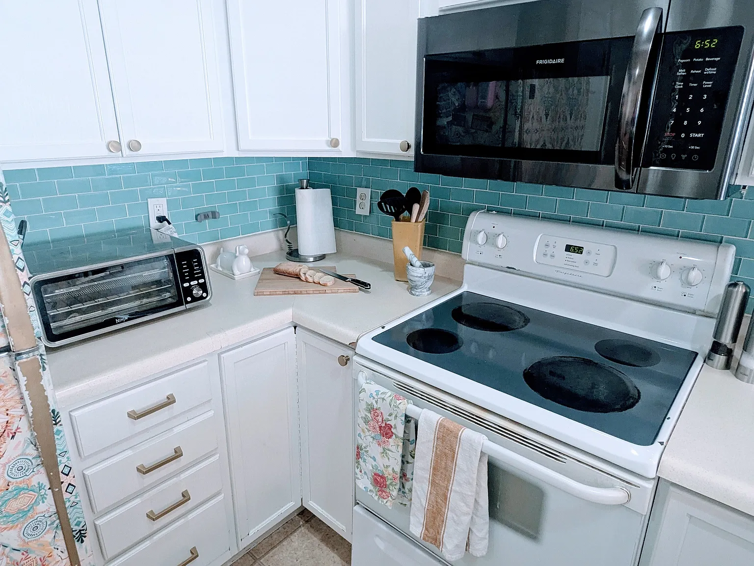 3 bed, 2.5 bath, 1970 sqft, $2,300 — Photo 2