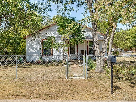 2nd image of 3300 NW 31st St