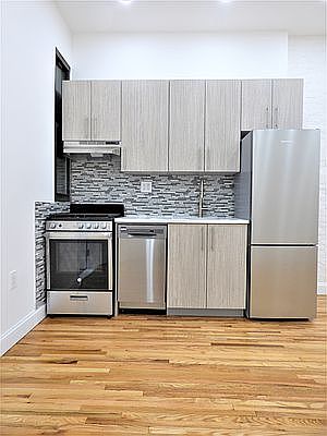 4th image of 526 E 85th St APT 1D
