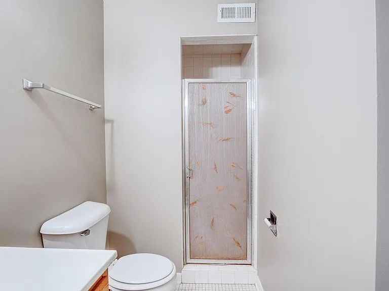 500 S 37th St #207 — Photo 15