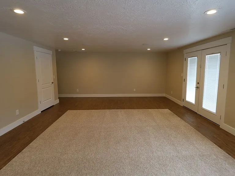 429 N 1340 E — Photo 27