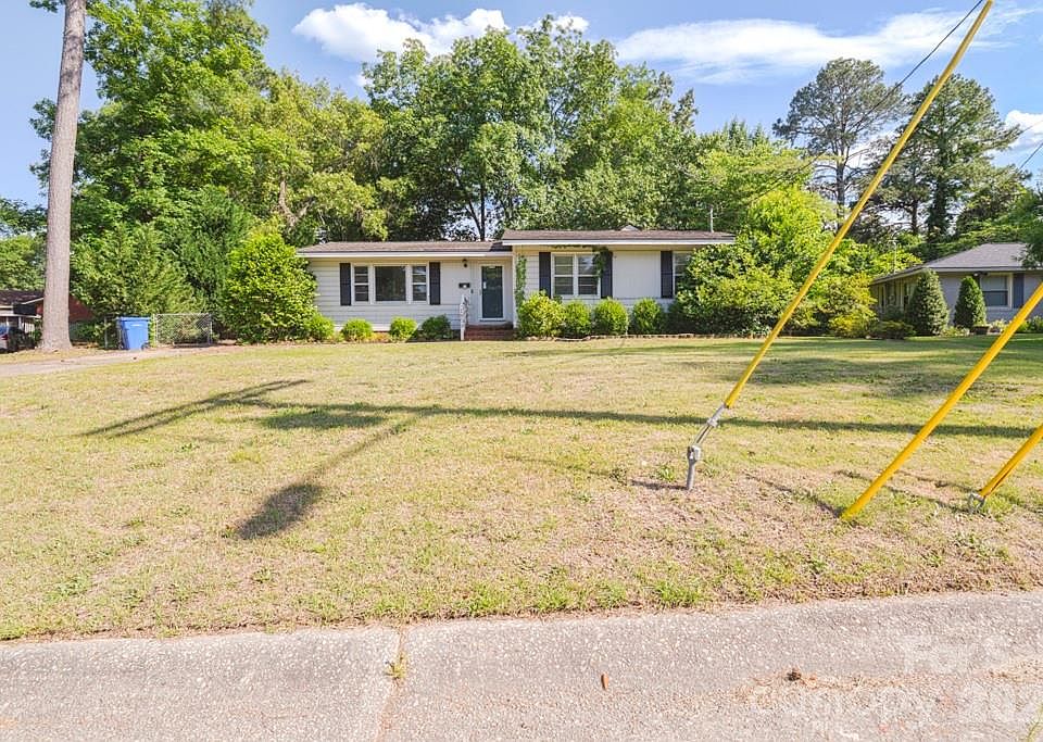 1st image of 1809 Manteo St