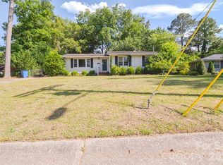1809 Manteo St, Fayetteville, NC 28303