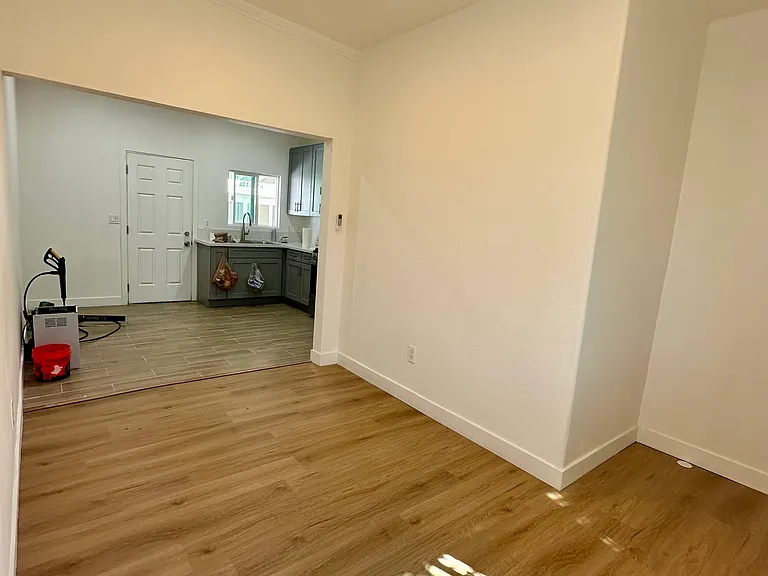 1222 W Shorb St #1 — Photo 4