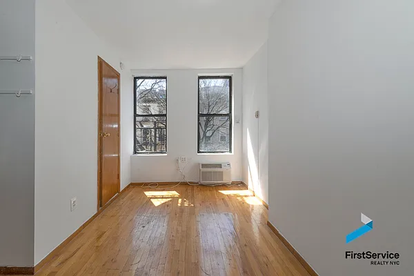 Rented by FirstService Realty (legacy) | media 12