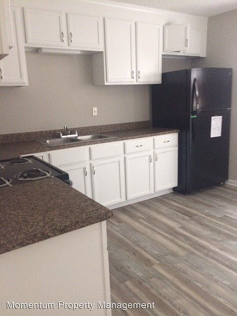 1st image of 526 Carl St APT 2