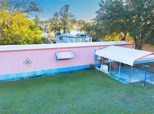 1960 E Claradge Ave, Avon Park, FL 33825