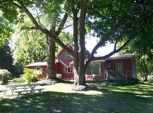 1350 Stanton Ln, Rochester, NY 14617