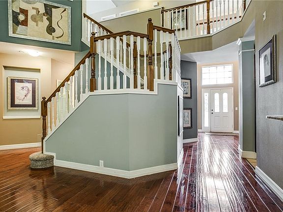 5th image of 6817 Harwood Dr