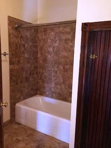 219 Minshall Ave — Photo 4