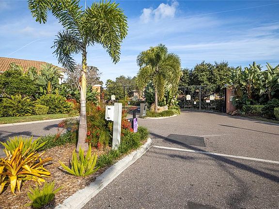 5th image of 100 Banyan Bay Dr