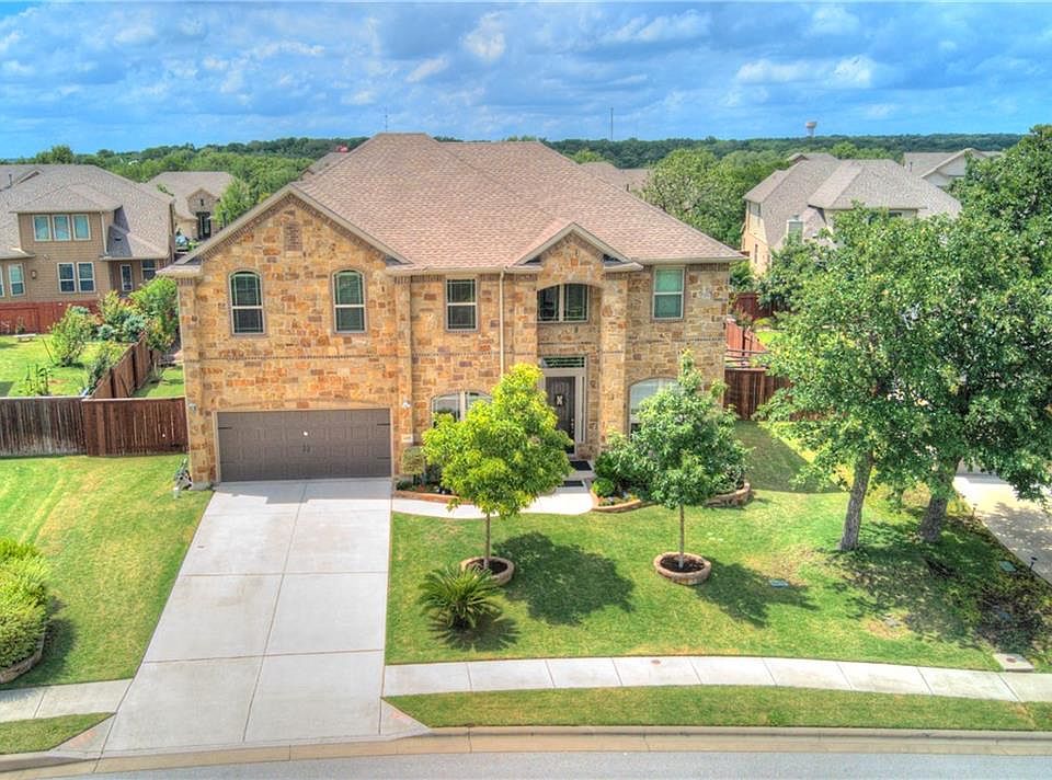 1st image of 608 Seminole Canyon Dr