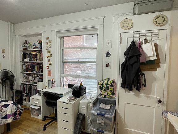 3rd image of 318 Cooper St #16