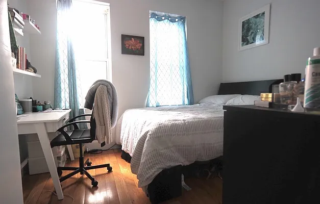 Rented by EXR | media 12