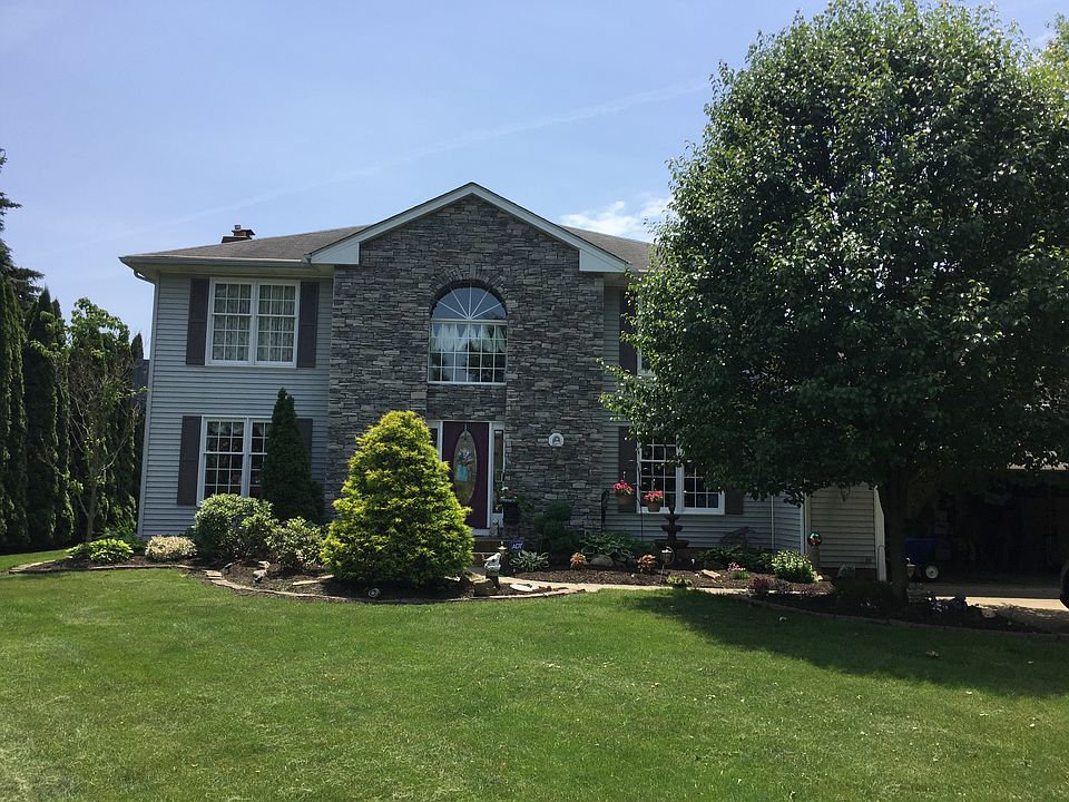 1st image of 148 Mindora Dr