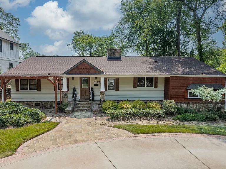 3147 Windsor Dr — Photo 46