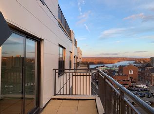 Midd-Town, Middletown, CT 06457