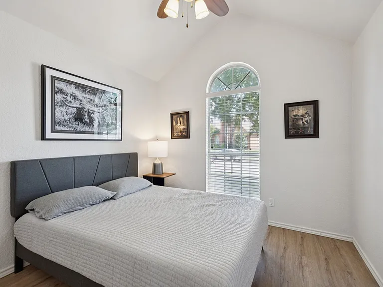 1823 Dew Valley Dr — Photo 20