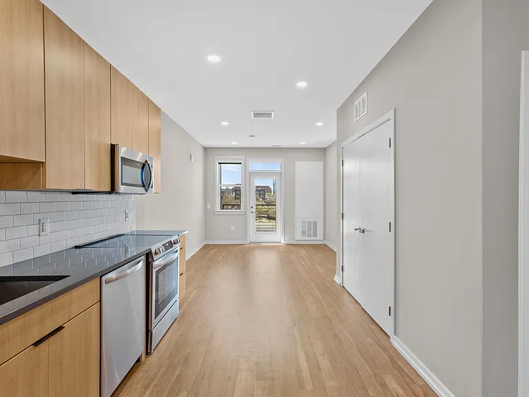 The Keystone Apartments — Photo 137