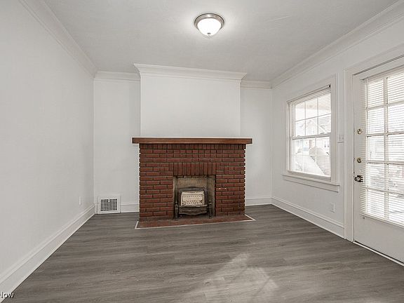 5th image of 4928 E 106th St
