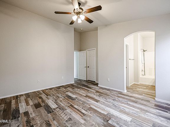 4th image of 548 N CANFIELD --