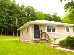 223 S Gant St, Sugar Creek, MO 64054