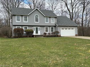 2059 Burning Tree Ln, Youngstown, OH 44505