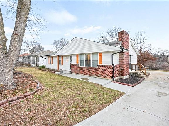 3rd image of 441 Jamison Dr