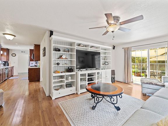 5th image of 5600 Kiva Dr